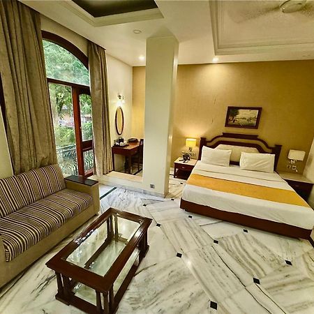 Hotel Florence Inn, Karol Bagh, New Delhi, 2 Min From Metro Dış mekan fotoğraf