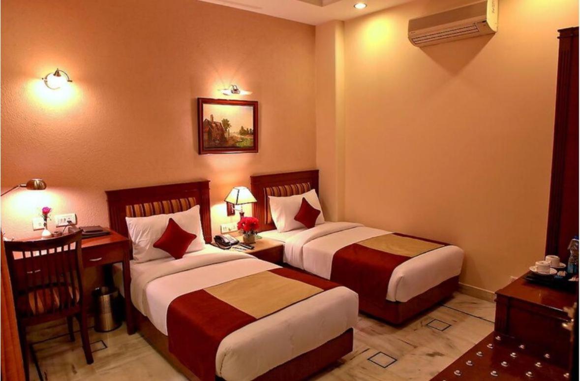 Hotel Florence Inn, Karol Bagh, New Delhi, 2 Min From Metro Dış mekan fotoğraf