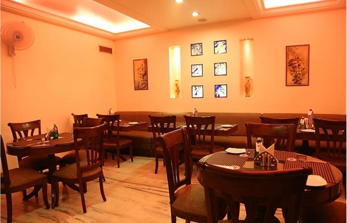 Hotel Florence Inn, Karol Bagh, New Delhi, 2 Min From Metro Dış mekan fotoğraf