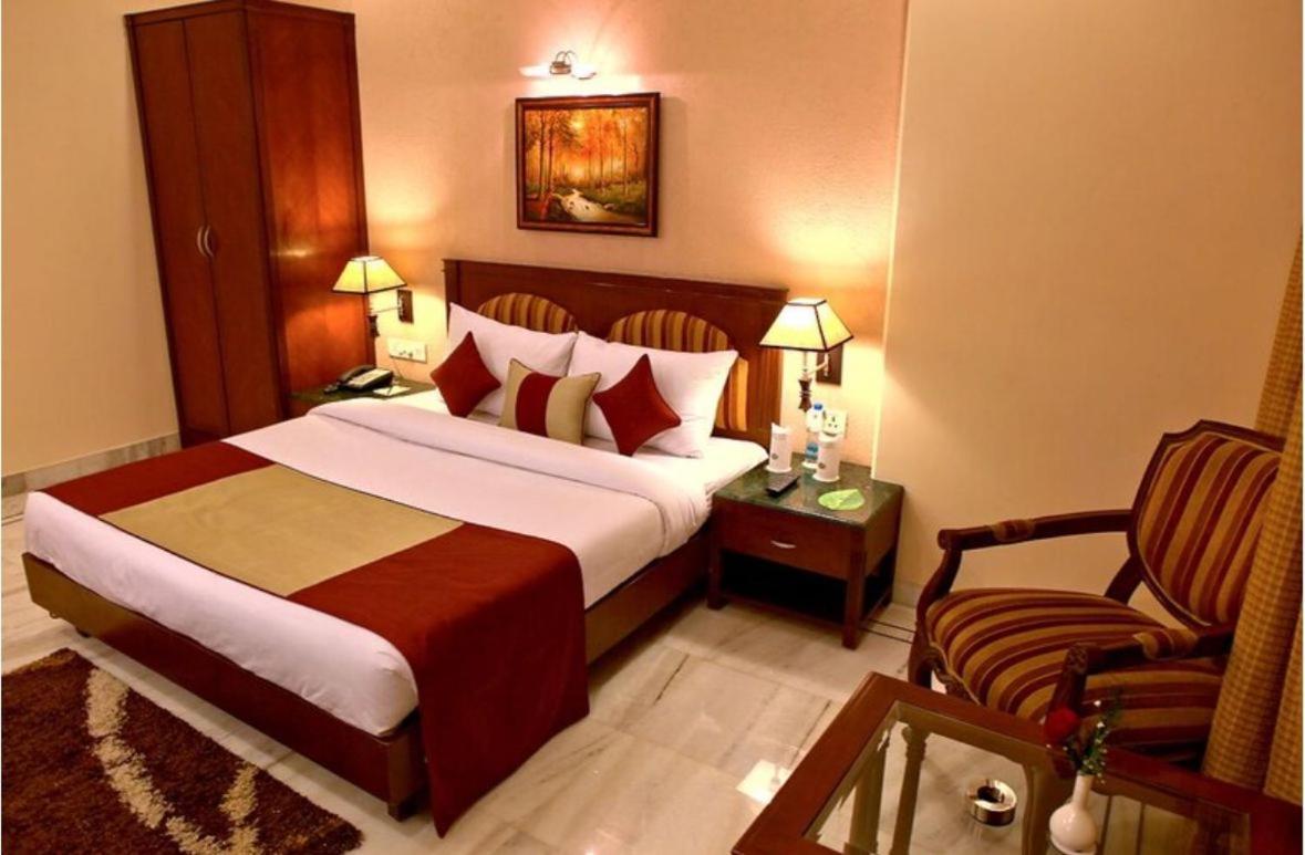 Hotel Florence Inn, Karol Bagh, New Delhi, 2 Min From Metro Dış mekan fotoğraf