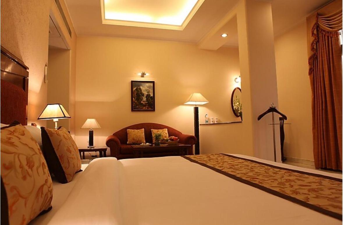 Hotel Florence Inn, Karol Bagh, New Delhi, 2 Min From Metro Dış mekan fotoğraf